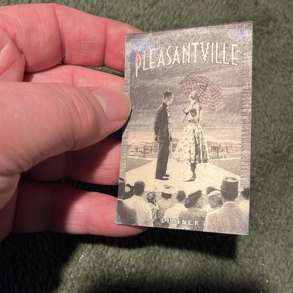 Pleaseantville (1998) - promotional movie button -Lenticular - Used, great shape - Picture 3 of 6
